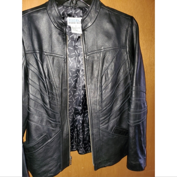 Jacket - Picture 1 of 4